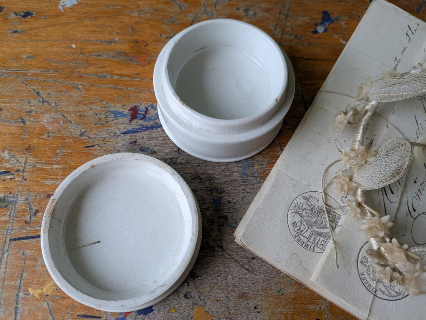 Antique Victorian Ironstone Chemist Apothecary Pot With Lid Plain White Vintage,