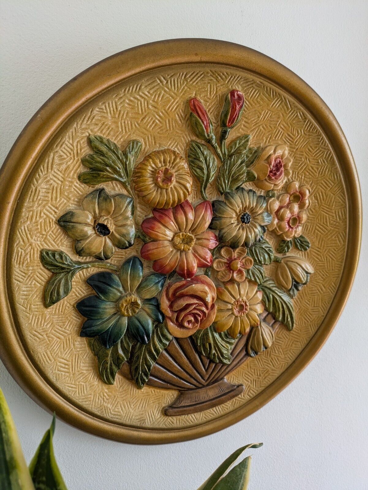 VTG 30s 35cm Gold Floral Hand Painted Chalkware Plaque 3D Plate Roses Bouquet