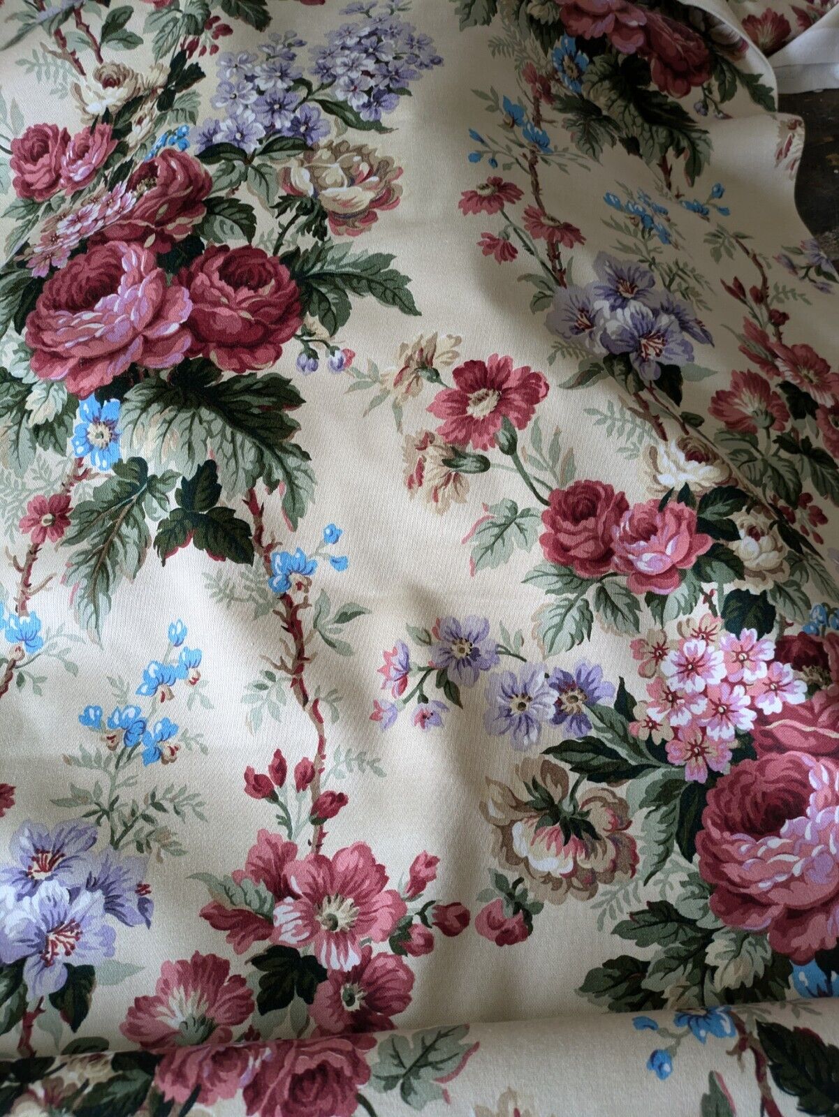 9m X 120cm Vintage Cabbage Rose Woburn an Osprey Screen Print Fabric Material