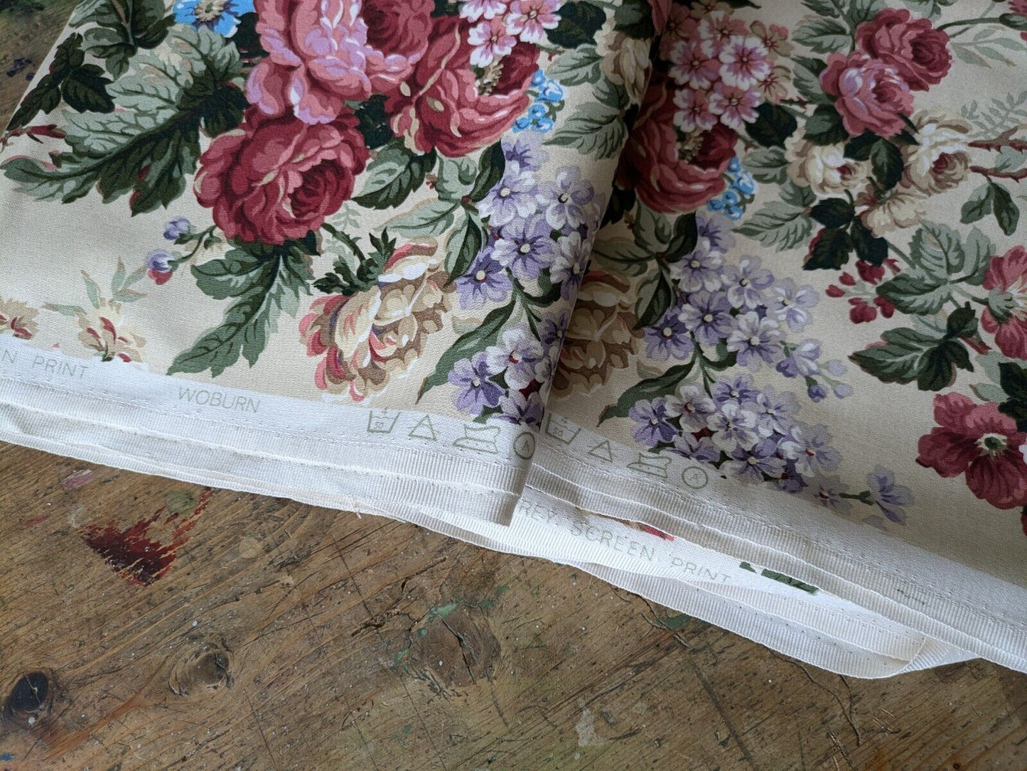 9m X 120cm Vintage Cabbage Rose Woburn an Osprey Screen Print Fabric Material