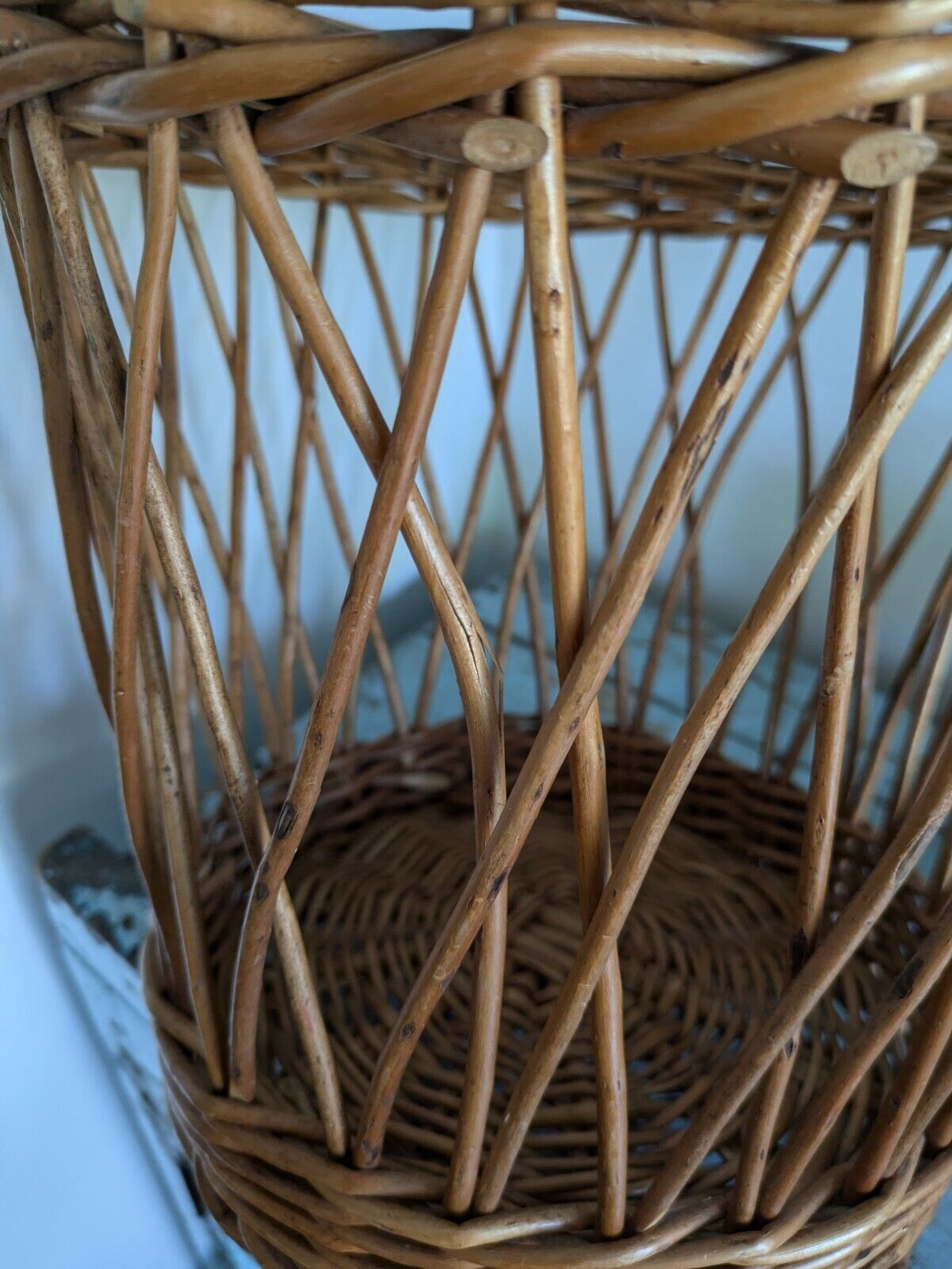 Honey Rattan Round Wicker Waste Paper Basket Woven Log Wood Storage Vintage Bin