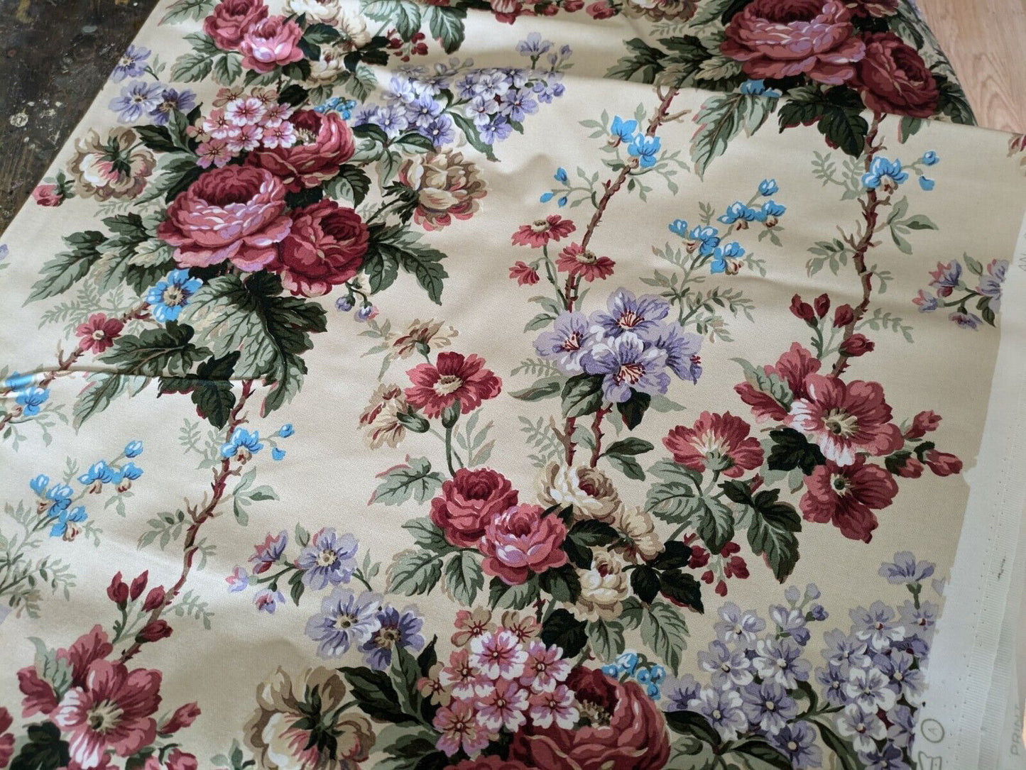 9m X 120cm Vintage Cabbage Rose Woburn an Osprey Screen Print Fabric Material