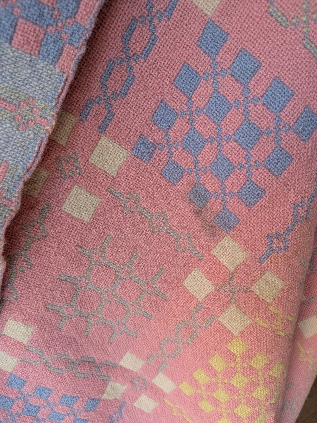 Welsh Wool Tapestry Blanket Throw Pink Blue Reversible Double 227cm x 156cm Vtg