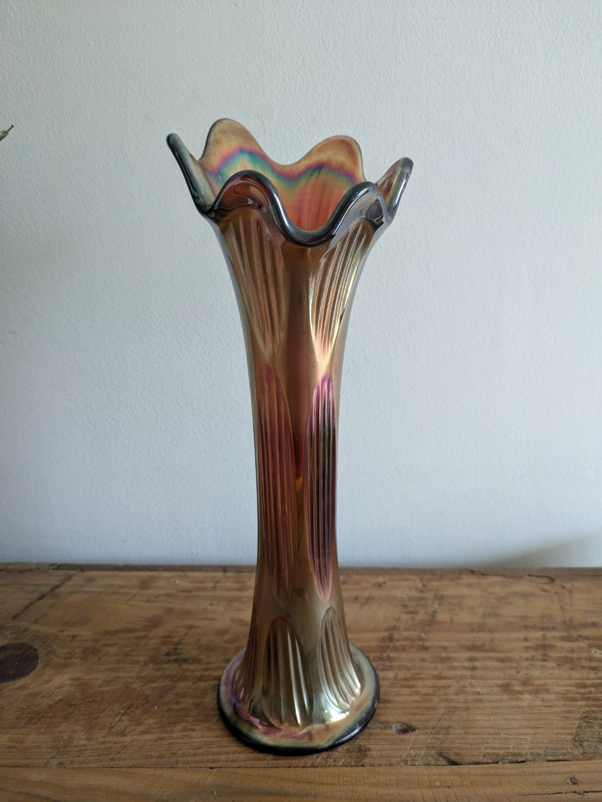 Vintage FENTON 29.4cm H Amethyst Iridescent GLASS Frilled Rim VASE Diamond Rib