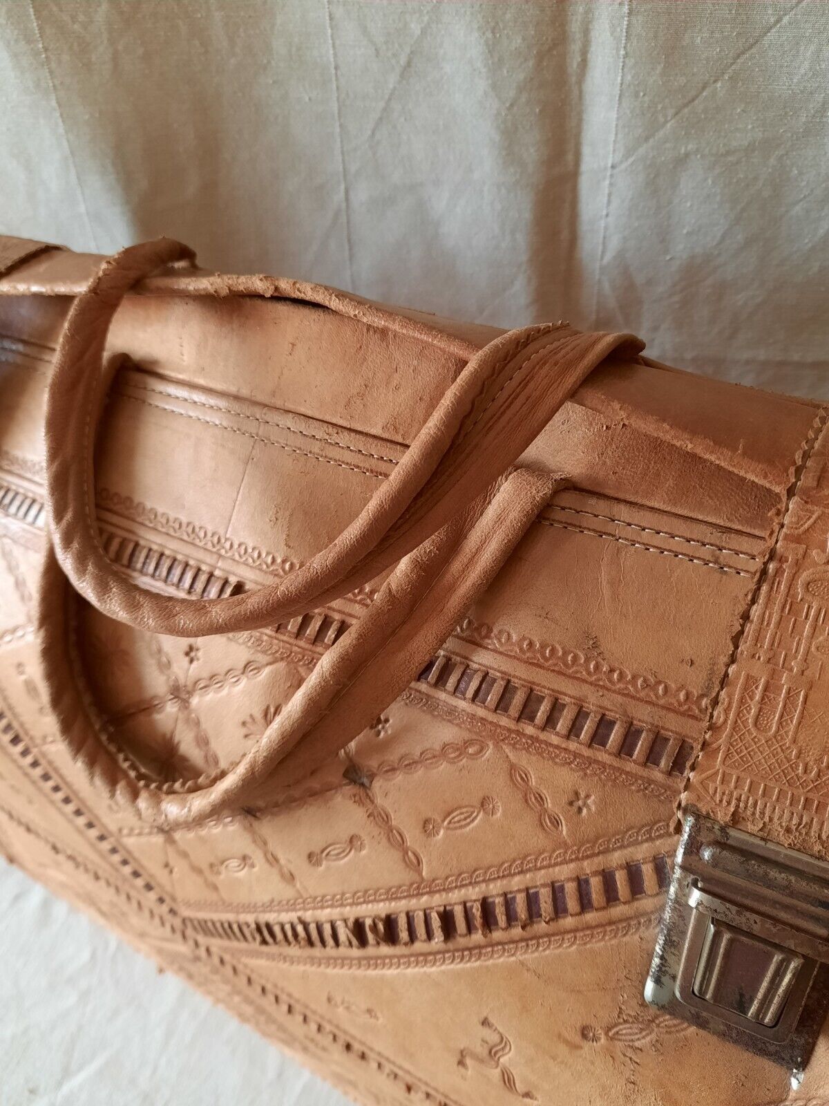 Vintage Handbag 1960s Vintage Tooled Leather Holdall Gladstone Doctors Italian