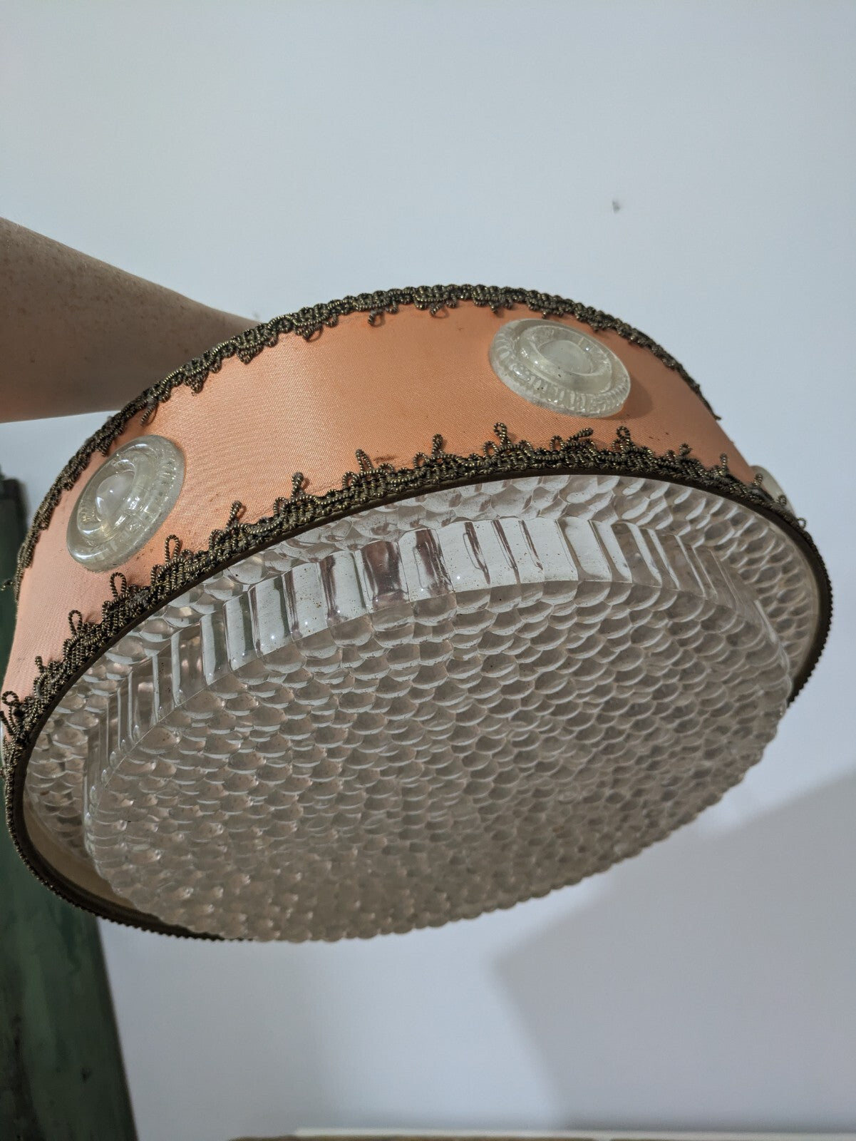 MID CENTURY 60S VTG RETRO FABRIC KNOBBLY PLASTIC SCANDI CEILING LIGHT LAMP SHADE
