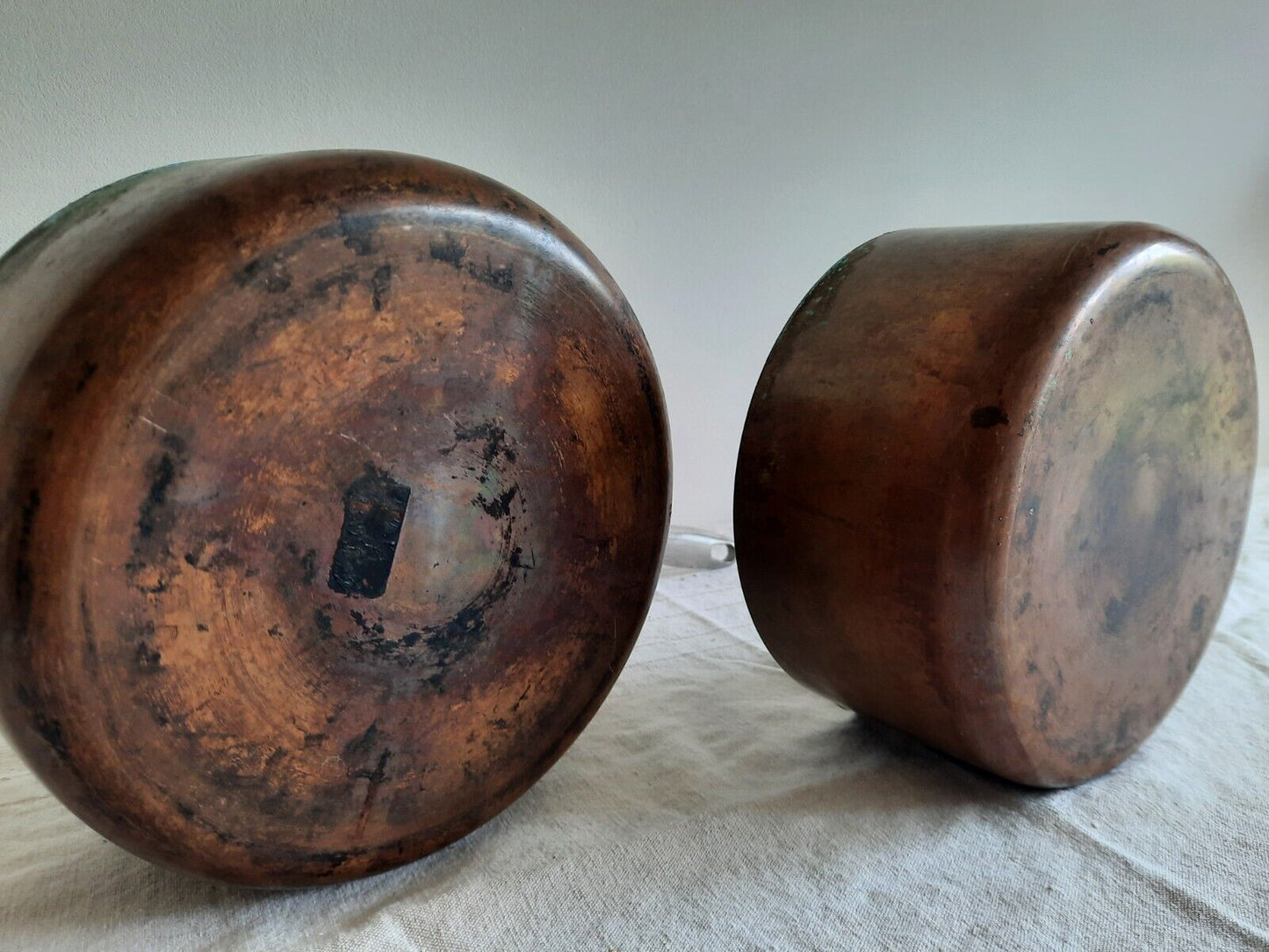 2x Large Antique Copper Sauce Pan Chef Handle Old Cooking Vintage Pair Set Tin