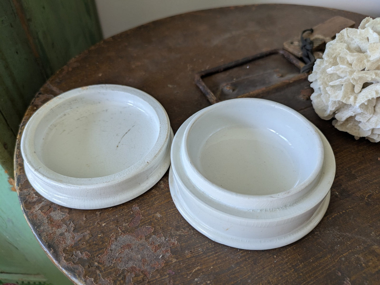 Antique Victorian Ironstone Chemist Apothecary Pot With Lid Plain White Vintage