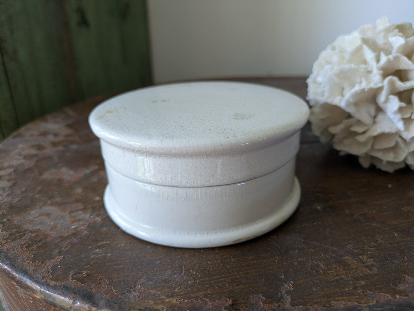 Antique Victorian Ironstone Chemist Apothecary Pot With Lid Plain White Vintage