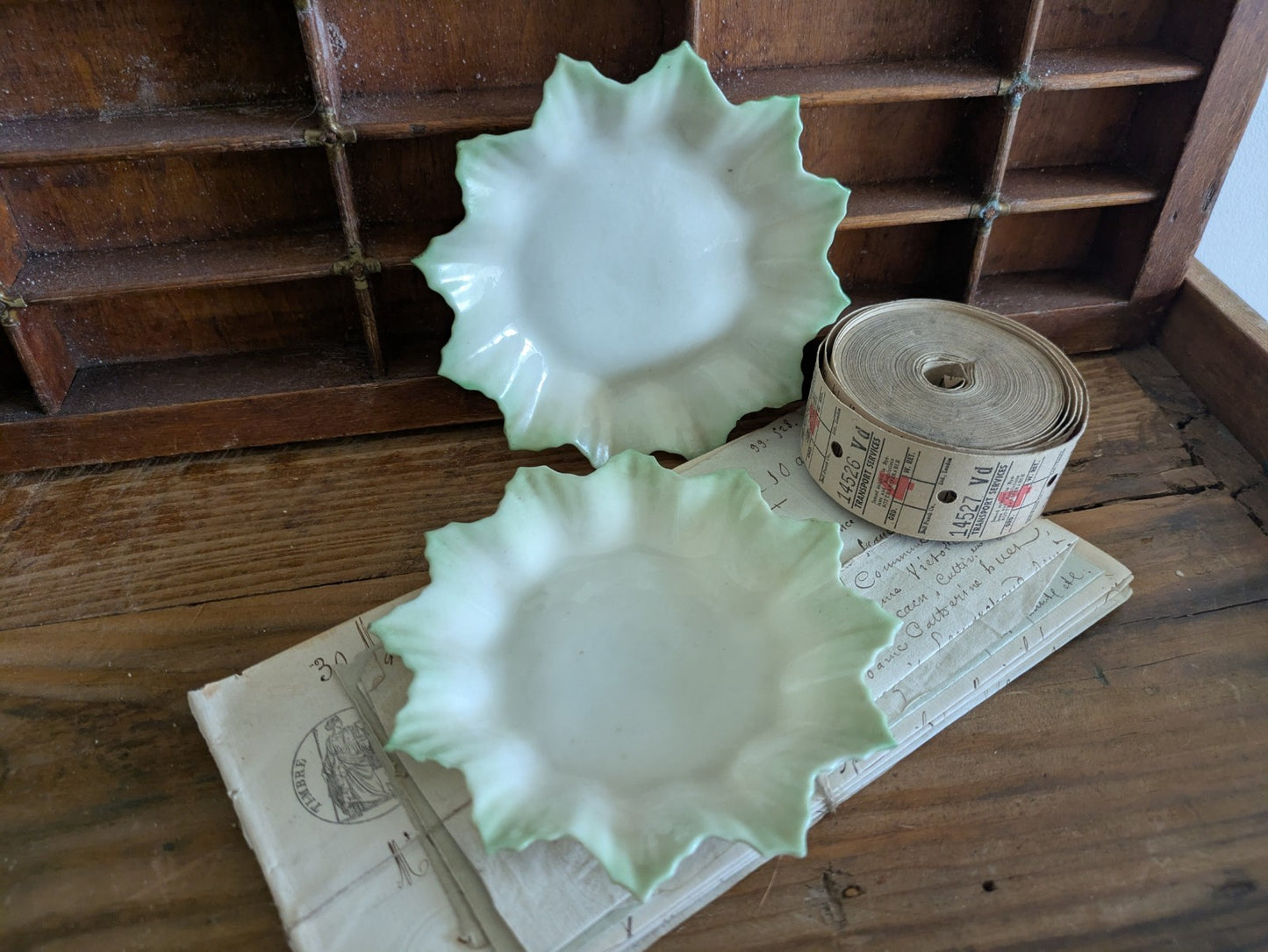 2x Belleek Antique Ruffle Edge Porcelain Green Leaf Plate Dish c.1891-1926 VTG