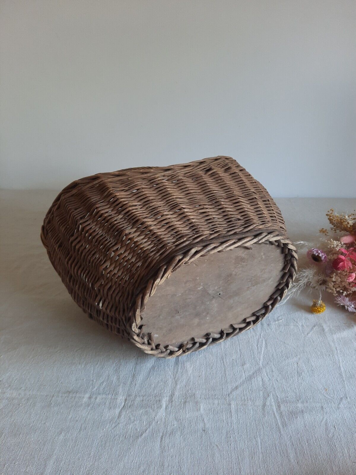 Antique Vintage Traditional Wicker Shopping Picnic Flower Basket Kitchenalia