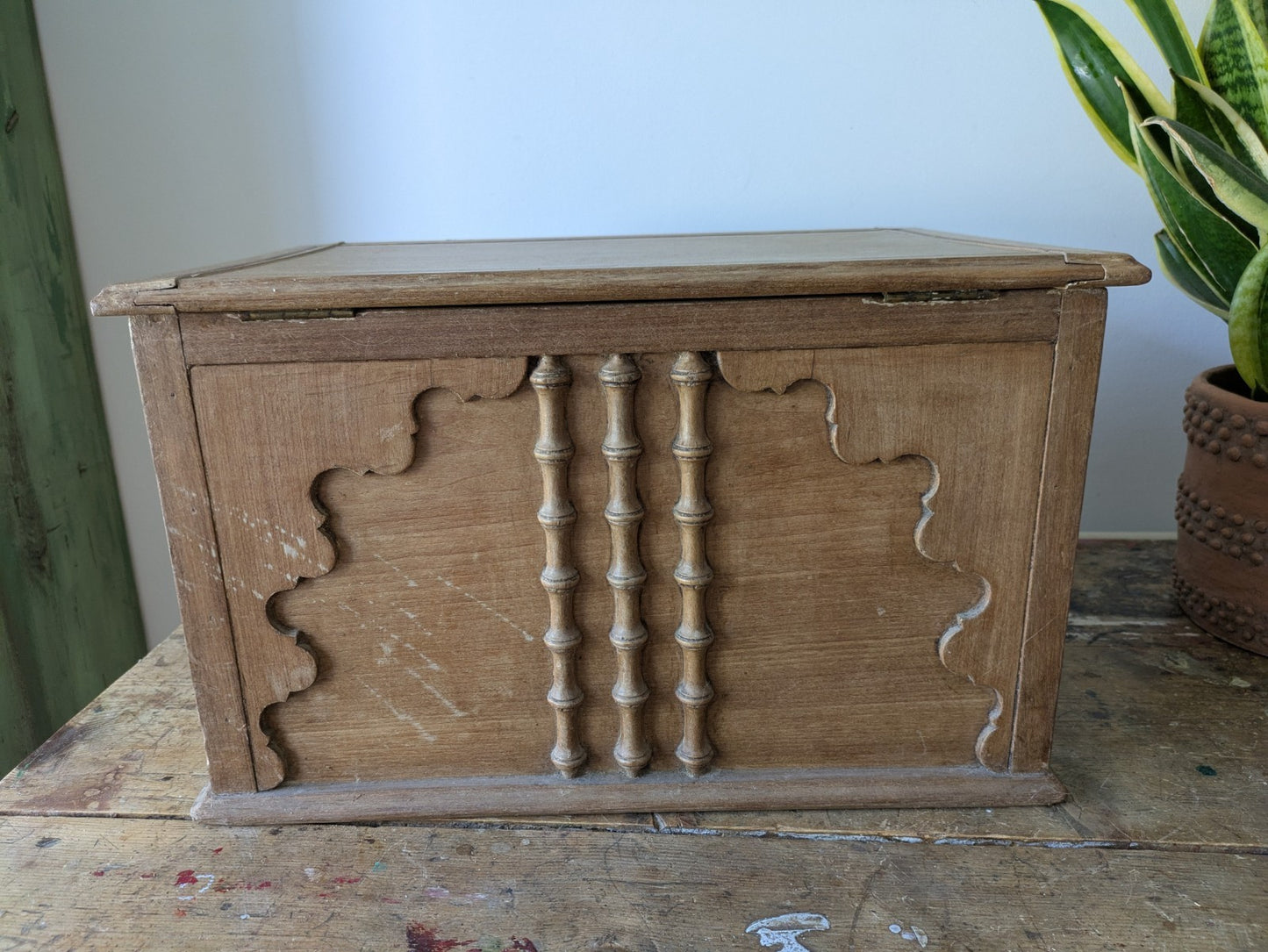 Antique Collectors Box Wood Victorian Small Chest Trunk Vtg Pine Ottoman Storage