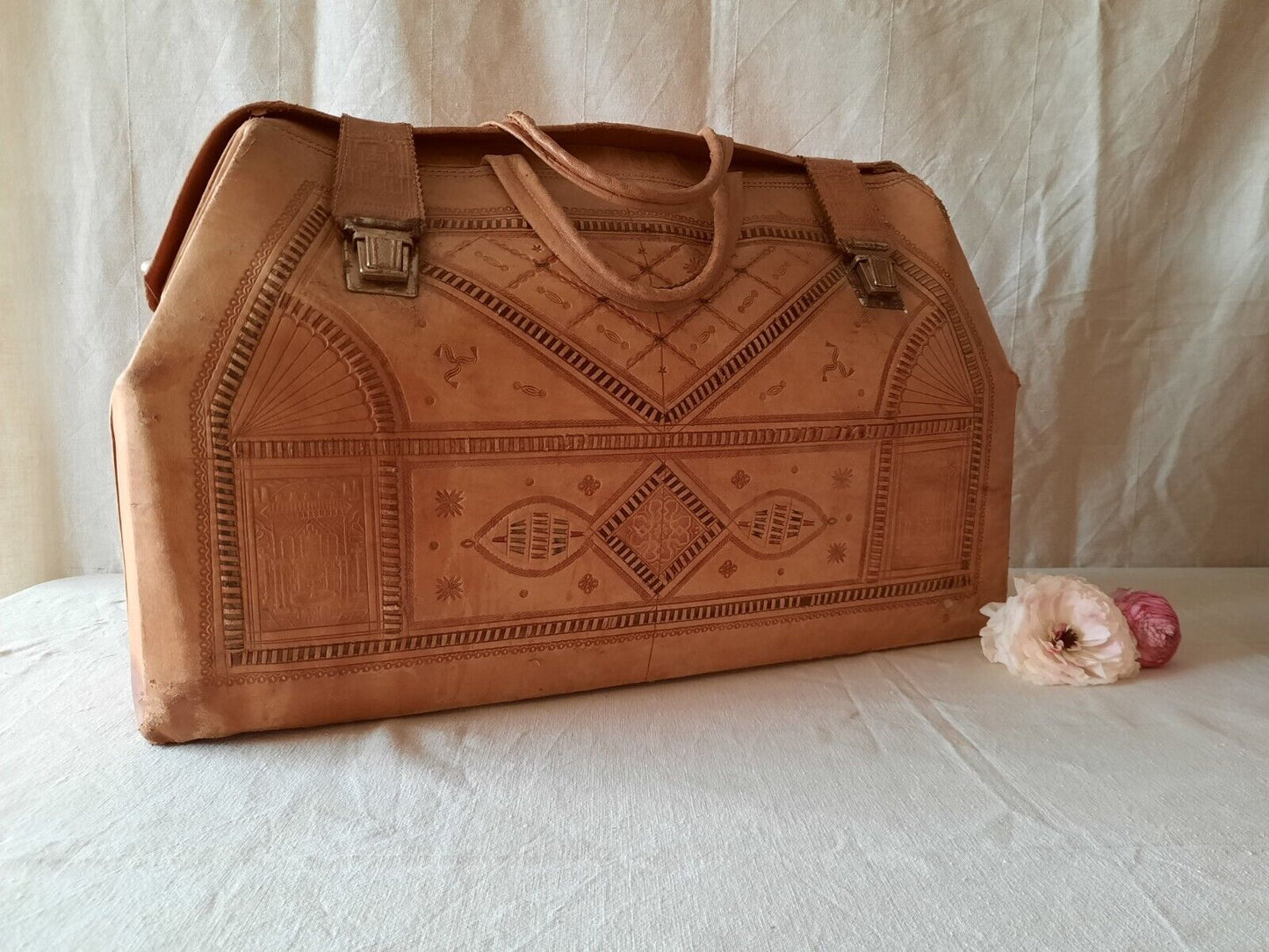 Vintage Handbag 1960s Vintage Tooled Leather Holdall Gladstone Doctors Italian