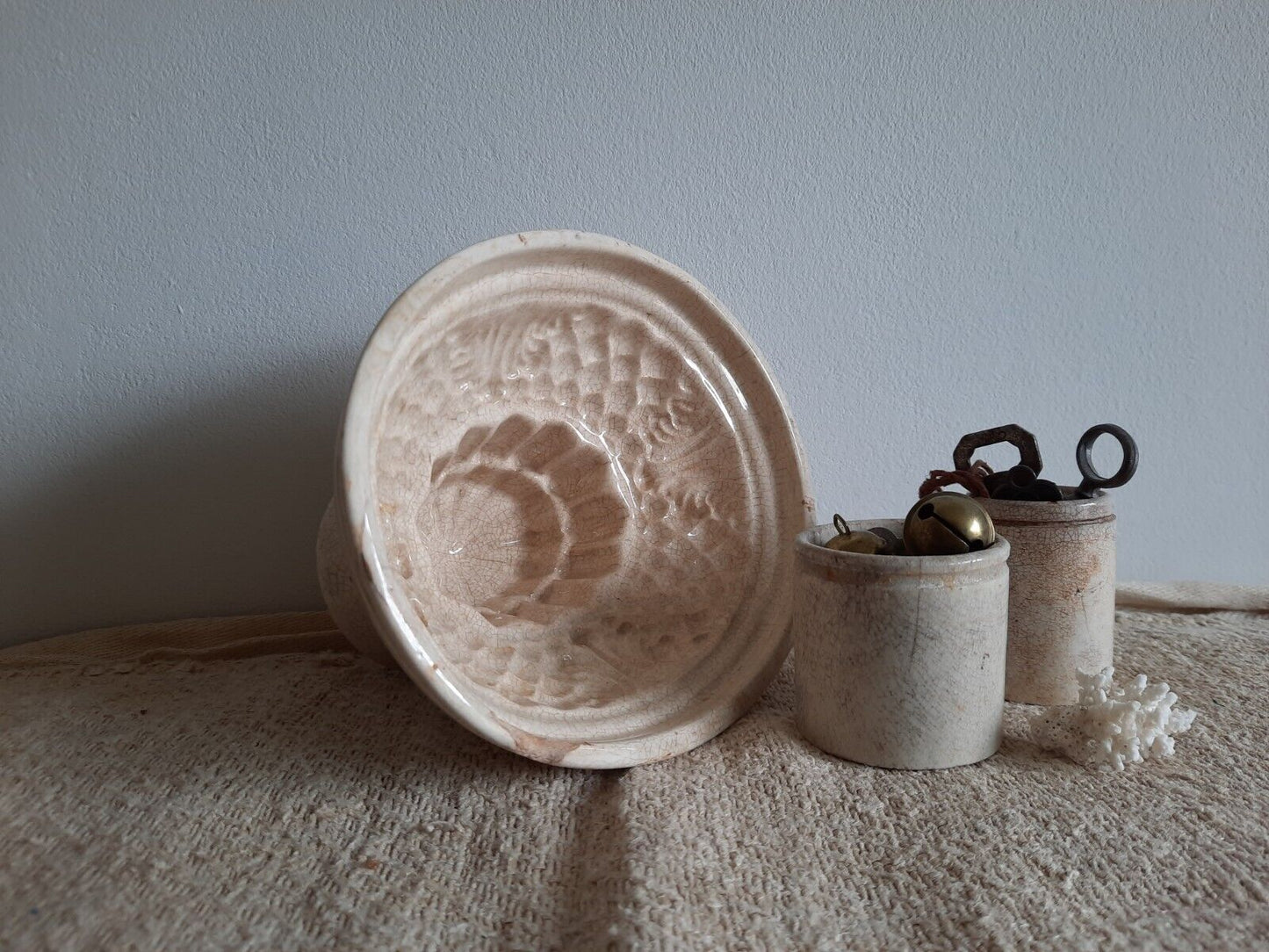 1 Victorian Jelly Mould bowl Shape crackle glaze antique vintage stoneware large