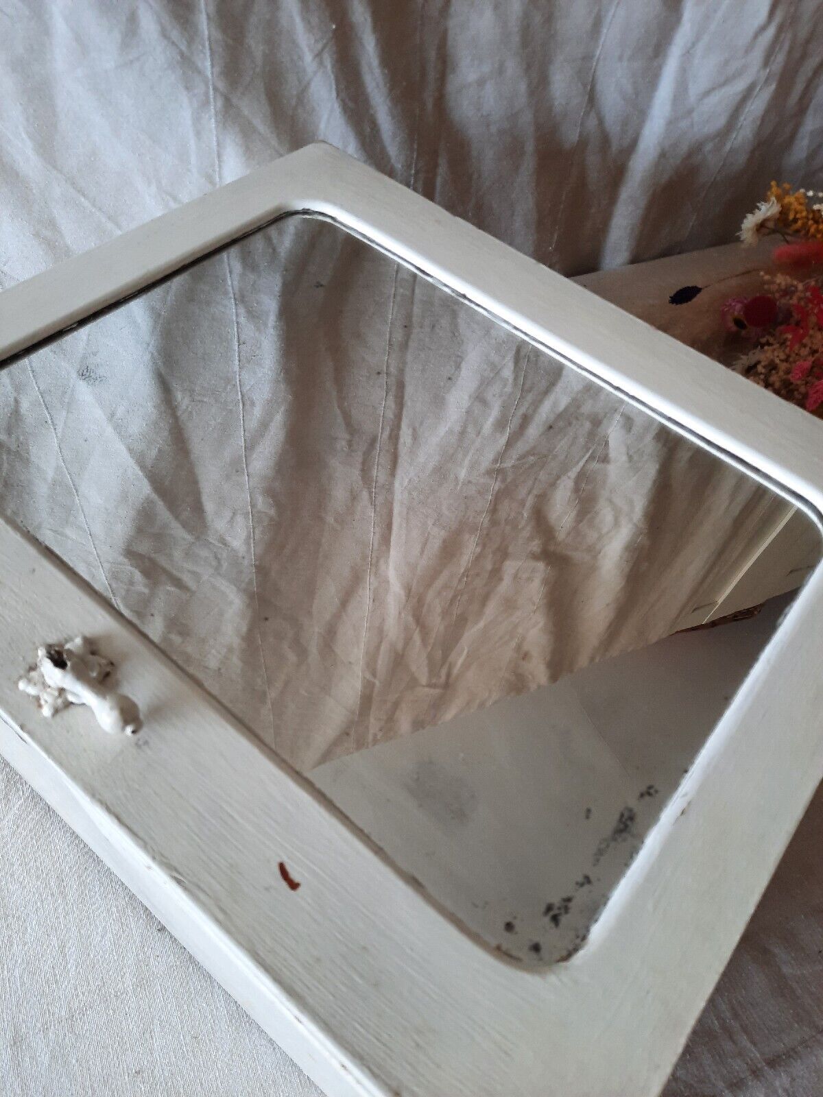 Vintage Mid-century Bathroom metal medical wall cabinet with mirror, Retro White