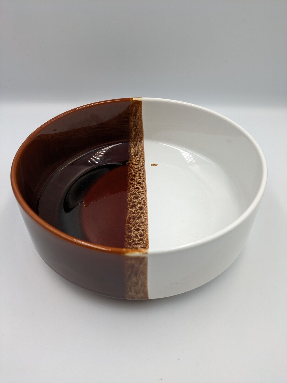 POOLE Pottery Bowl Dish England 95 vintage Brown White Two Tone Glaze Large Vgc