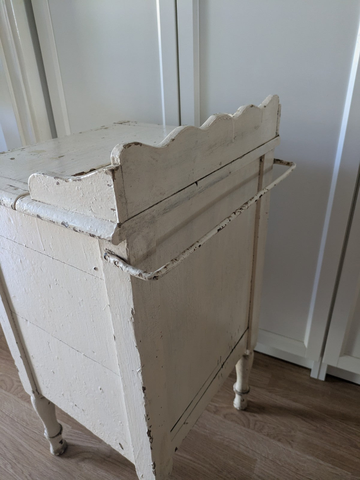 Vintage painted Chippy Bedside Vanity cabinet with Rail White Cupboard Table Old