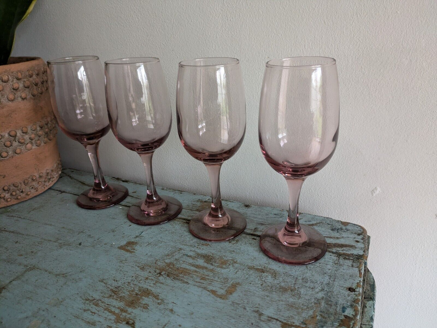 Libbey Premiere Pink Set of 4 Water Goblets Stemmed Tulip Wine Glasses Pretty Vg