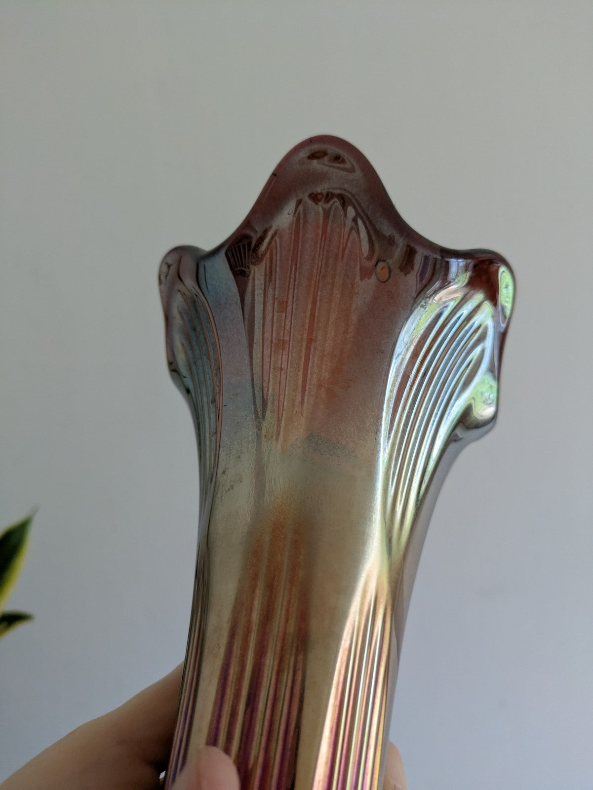 Vintage FENTON 29.4cm H Amethyst Iridescent GLASS Frilled Rim VASE Diamond Rib