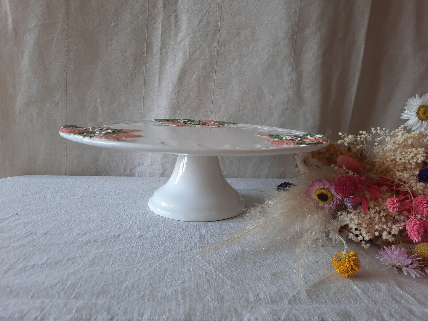 Beautiful Pottery Vintage Strawberry Cake Stand Tea Cake Shop Display Sandwiches