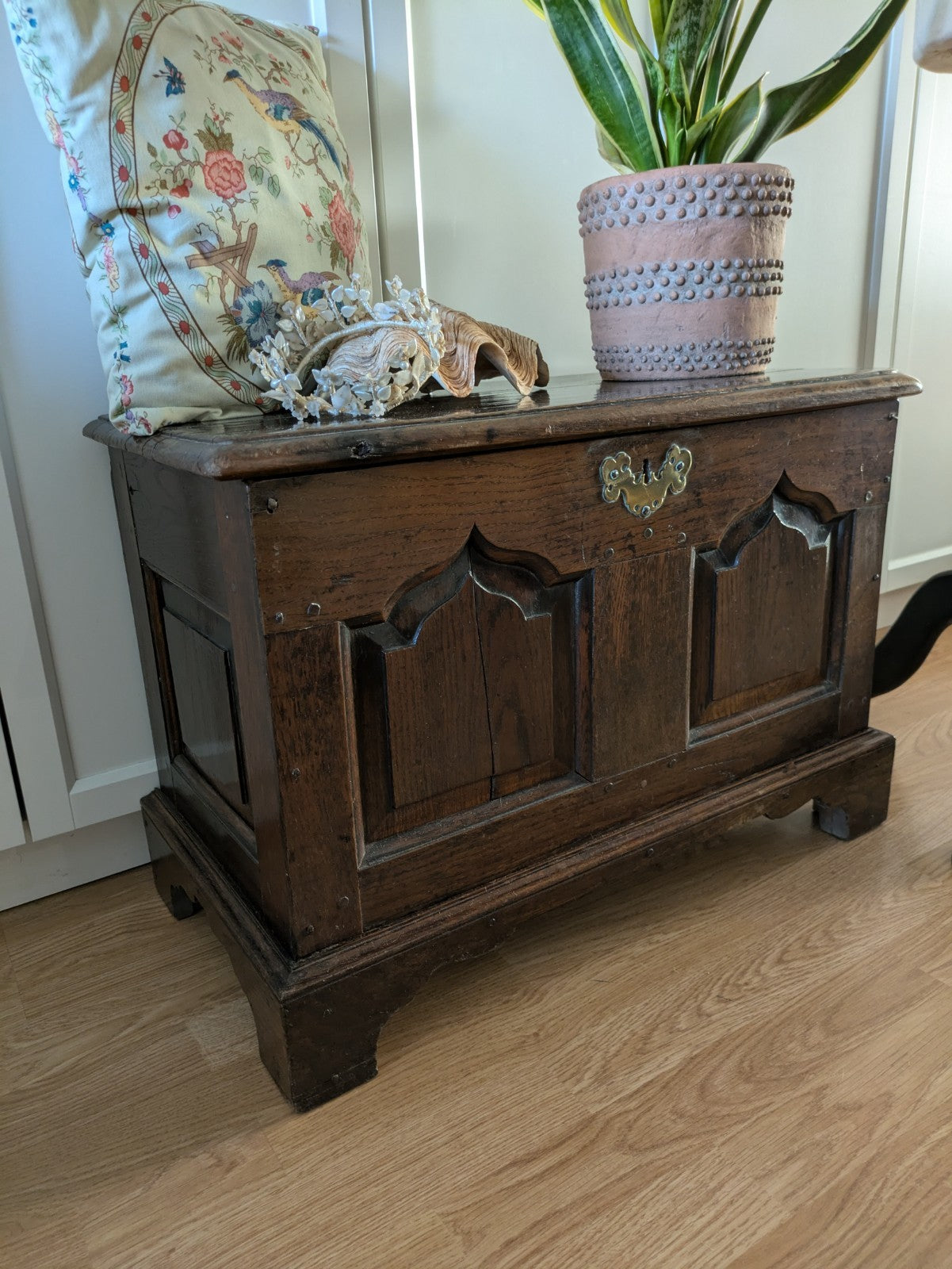 ANYIQUE WELSH MID 18TH CENTURY OAK MULE DOWER CHEST COFFER BLANKET BOX Original