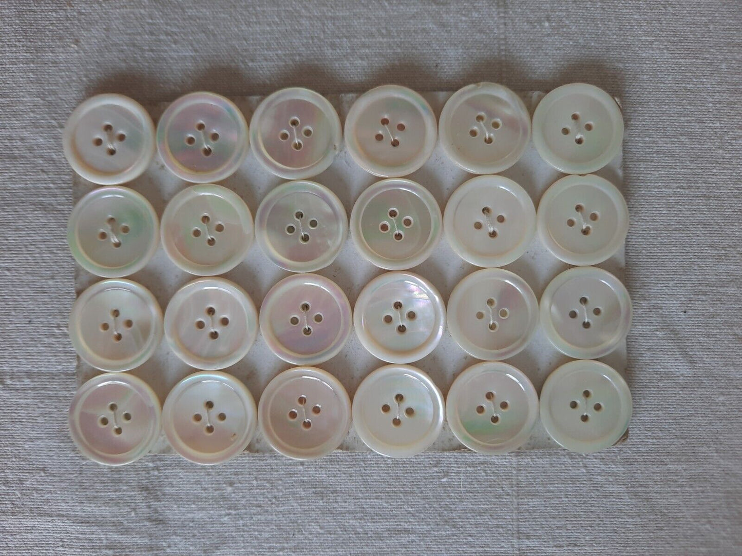 Job Lot Of 24x Vintage Mother Of Pearl White Buttons Diameter 2.3cm 53g Rare Old