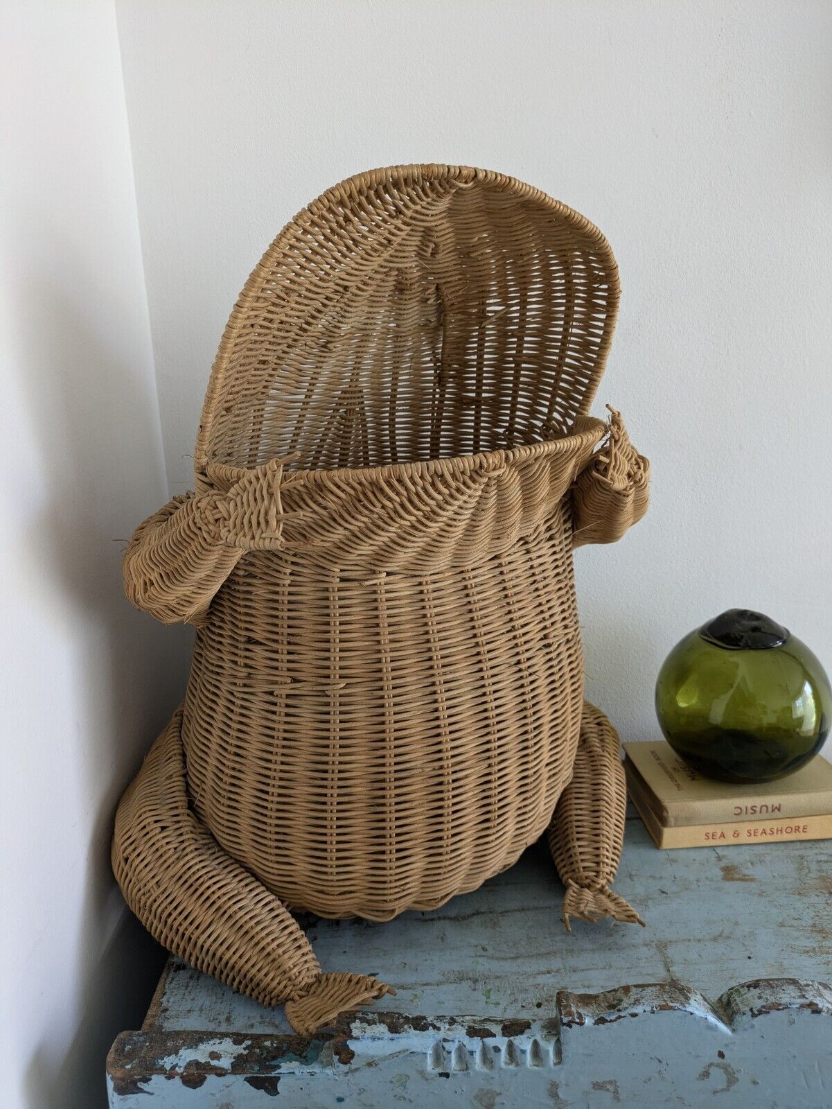 RARE VTG Wicker Frog Waste Basket Trash Can Bin Magazine Storage LARGE Prop MCM