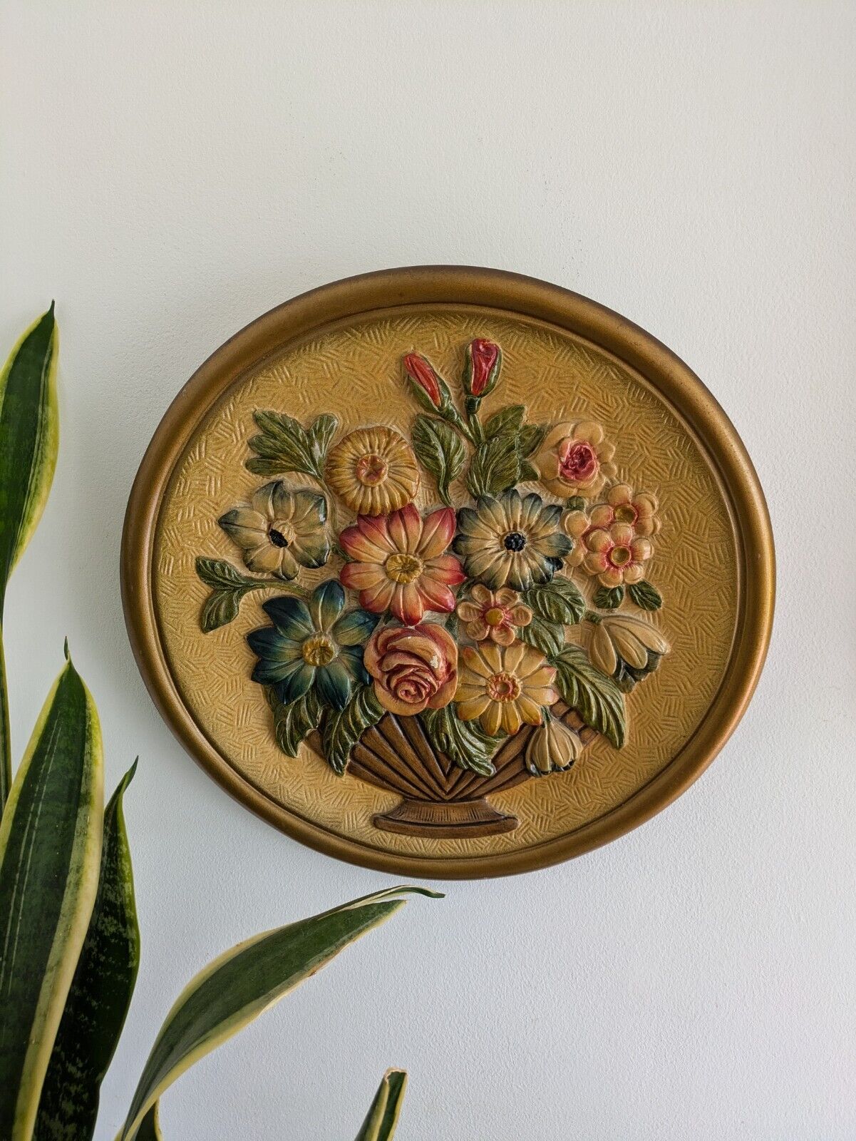 VTG 30s 35cm Gold Floral Hand Painted Chalkware Plaque 3D Plate Roses Bouquet