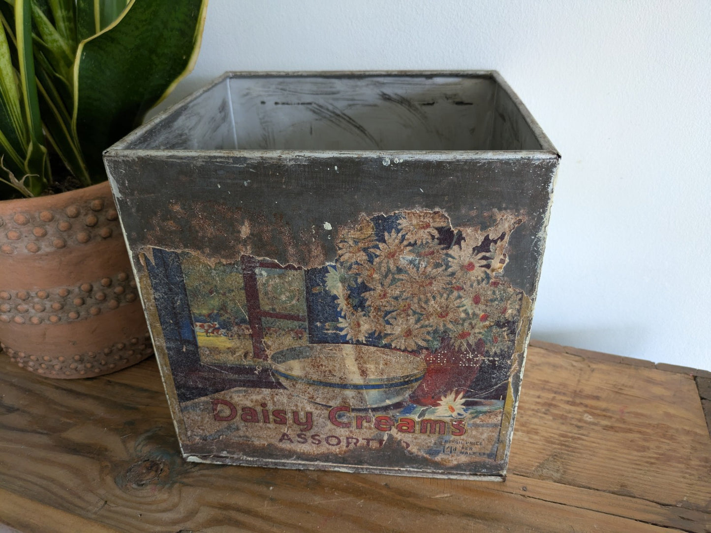 Old M&D Antique Biscuit Tin Box Metal Original Label Advertising Shop Display