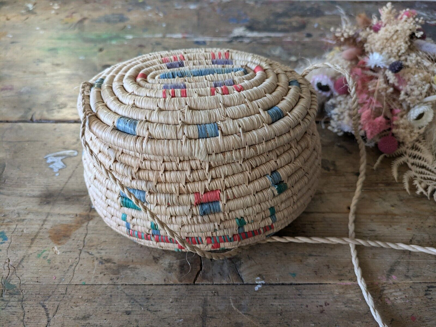 Vintage Native American Woven Coil Oval Basket Lid String Raffia Coloured Bag