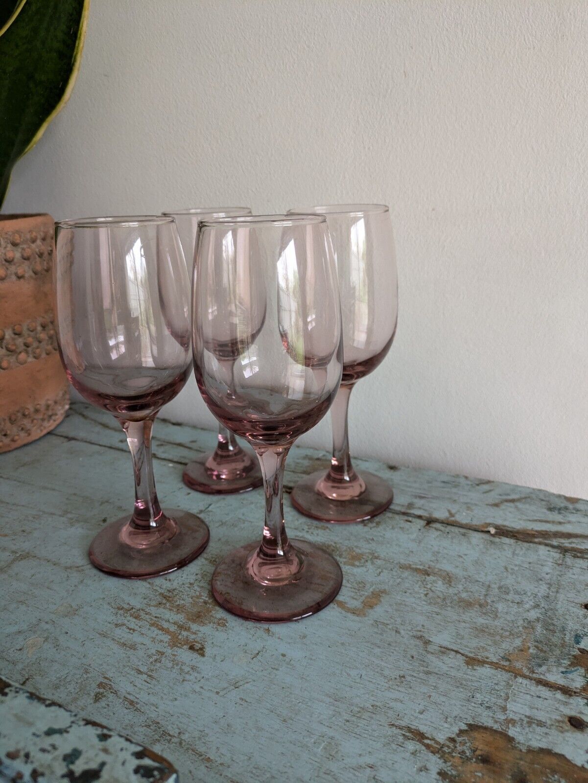 Libbey Premiere Pink Set of 4 Water Goblets Stemmed Tulip Wine Glasses Pretty Vg