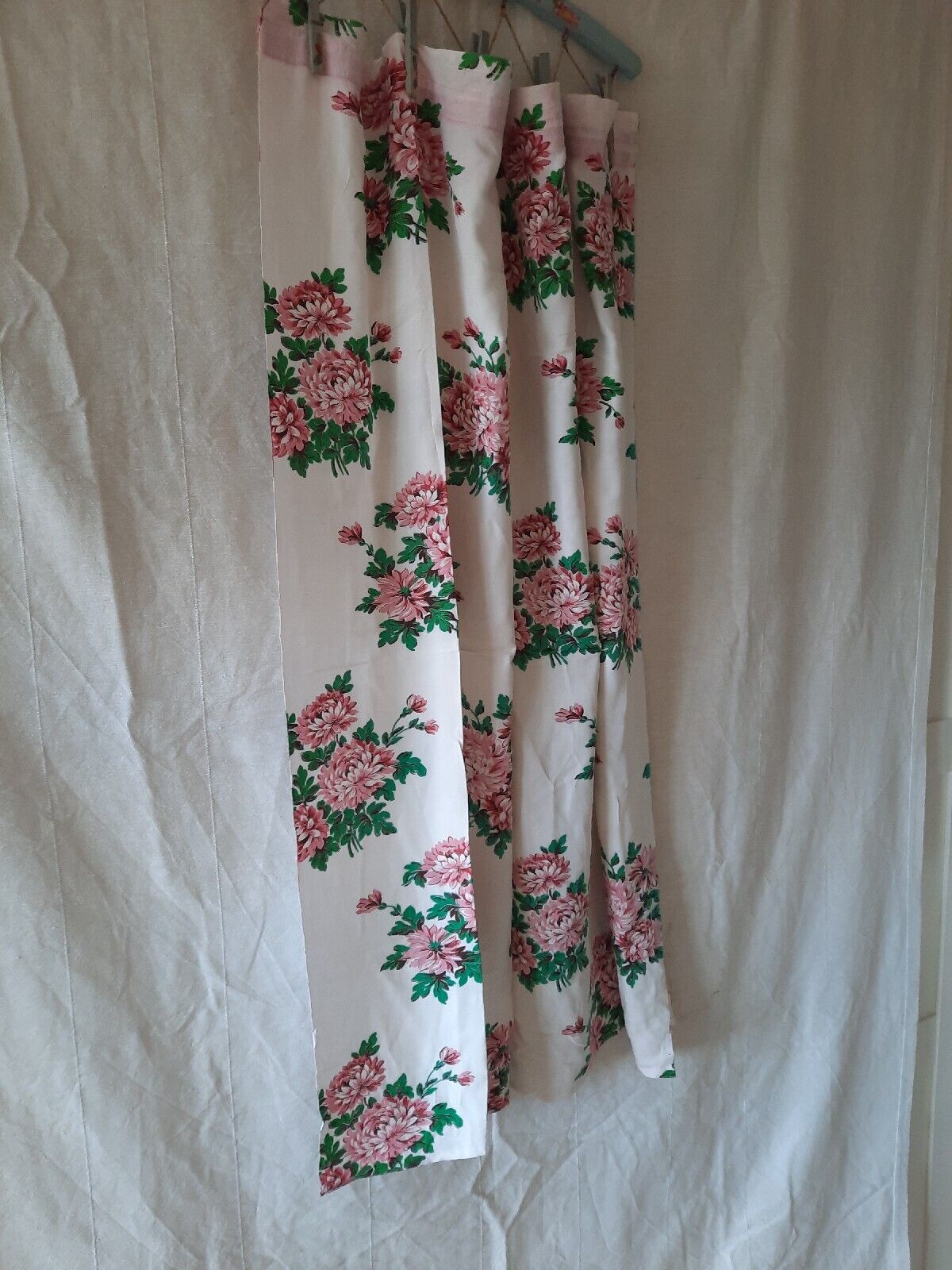 Pair of Cotton floral Curtains W82cm L105cm Rose rare 1950s retro vintage Pink
