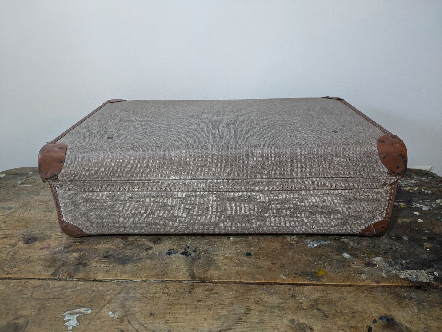 1950s Vintage Retro Travair Lightweight Suitcase luggage Case Prop Two Tone Film