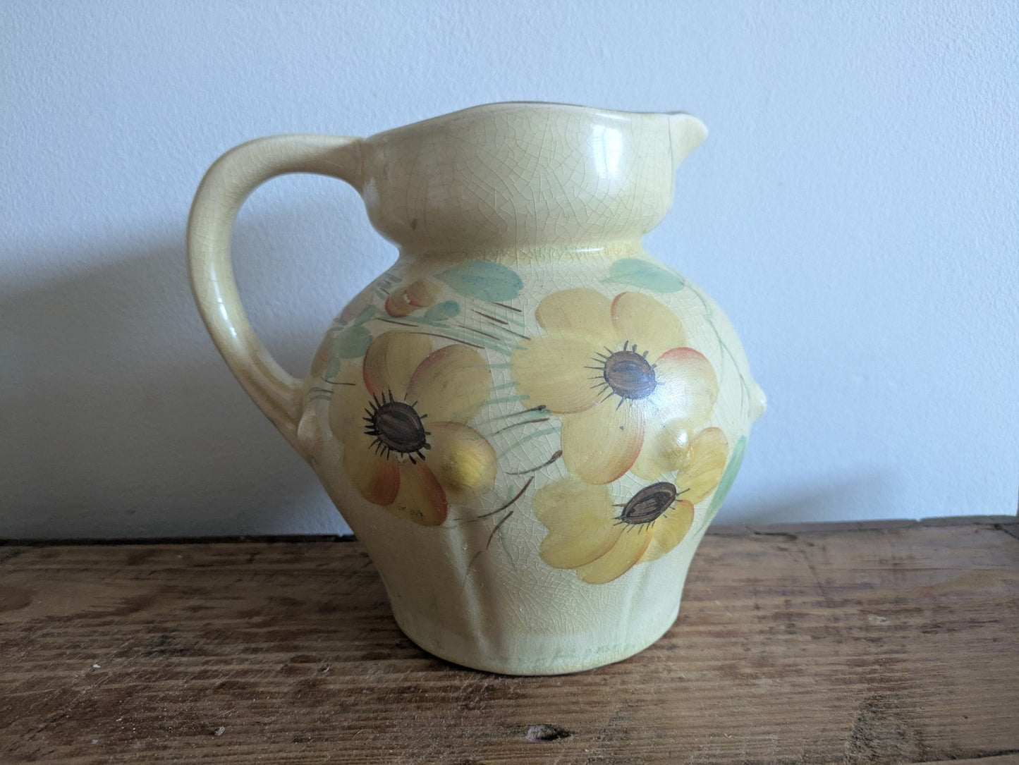 VINTAGE 1930s Art Deco TUDOR yellow/Floral dripware large jug pitcher Spring Vgc