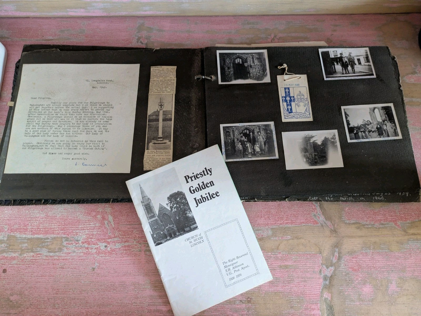 Vintage 1940s WW11 Egyptian Leather Brown Large Photo Album Full Ephemera Photos