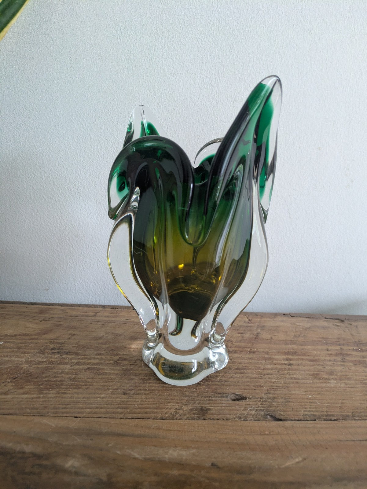 LARGE HEAVY GREEN & YELLOW CZECH CHRIBSKA FREEFORM ART GLASS VASE JOSEF HOSPODKA