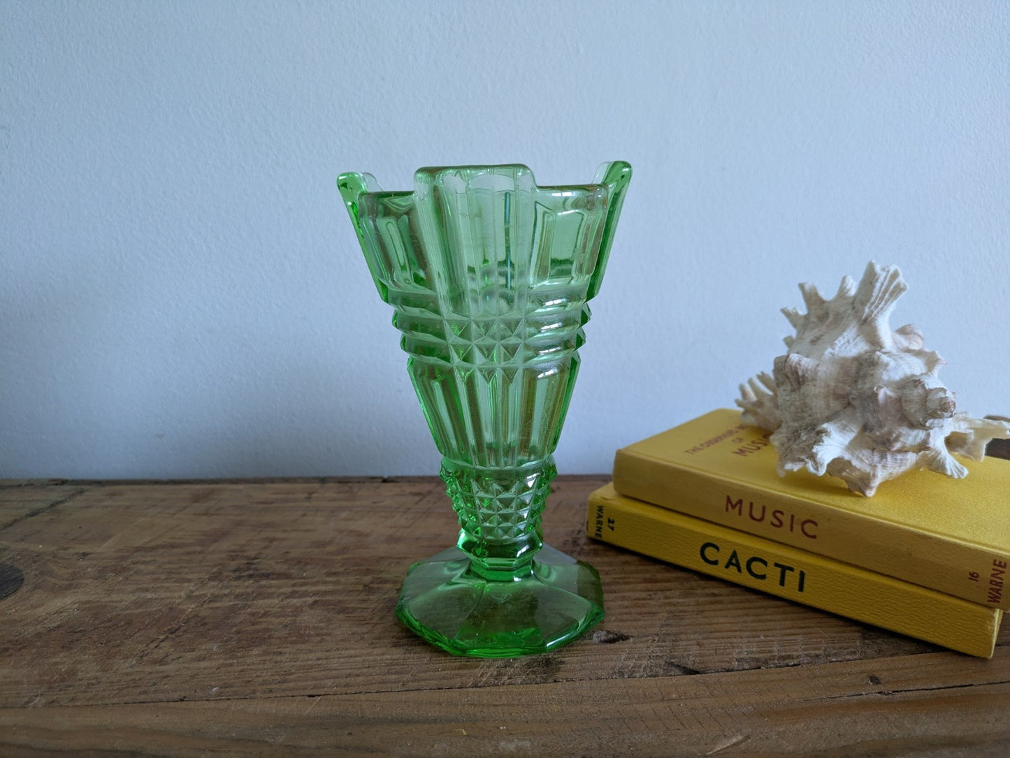Uranium Green Glass Art Deco Vase c.1930s/40s  Vanity 15cm High Pedestal UV Glow