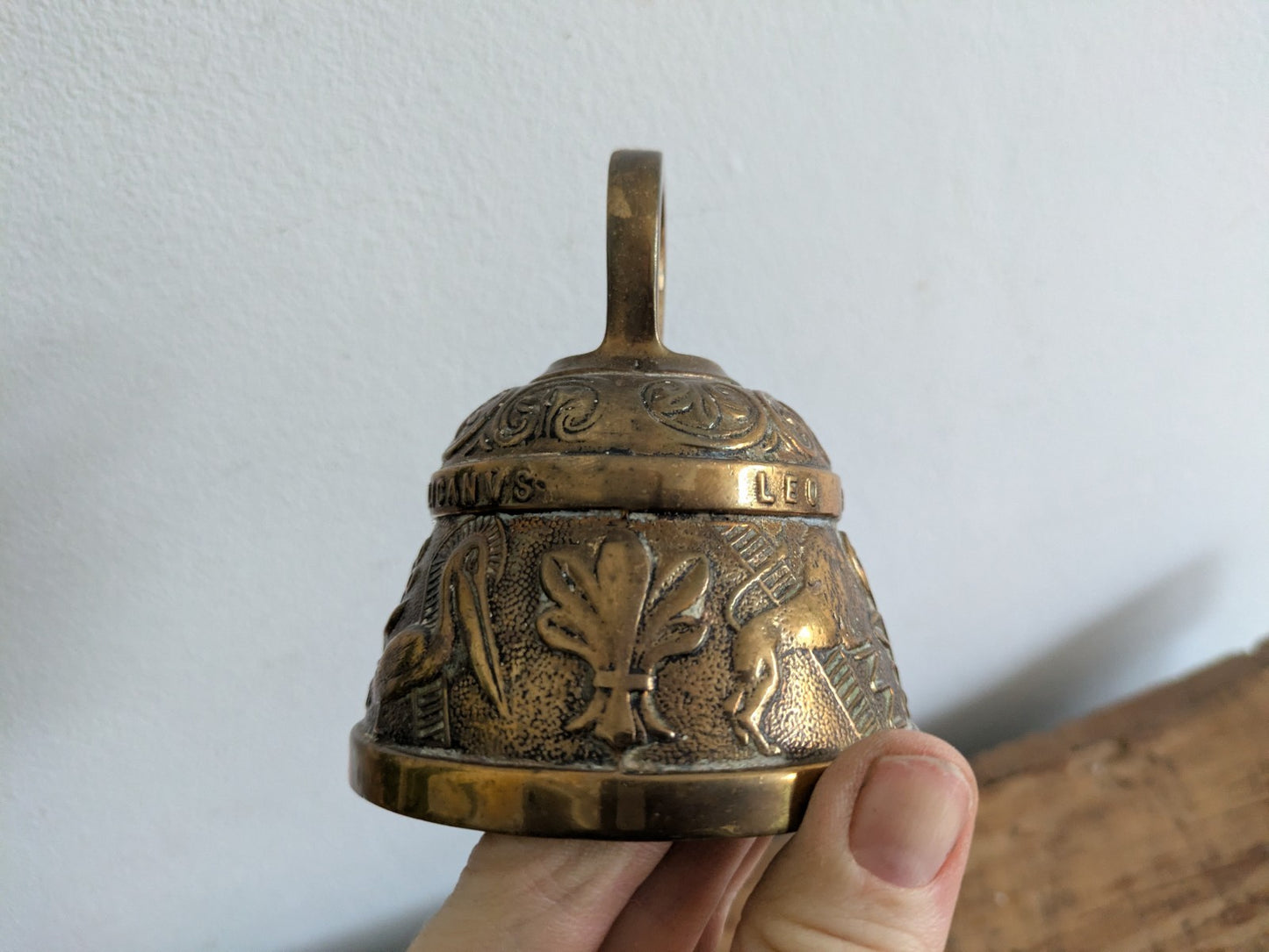 Sanctuary Bell 'Acnvs Pelicanvs Leo & Aovila' England Vintage Brass With Clapper