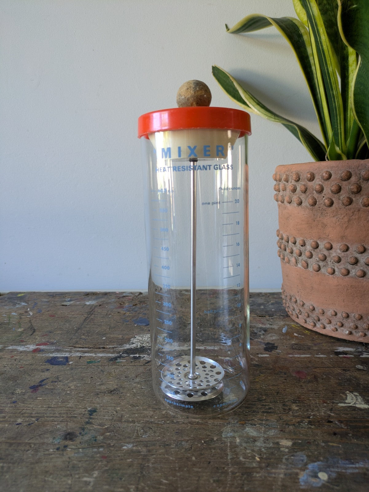 Vintage Retro Pyrex Heat Resistant Glass Mixer Hot Drinks Measure - Orange Lid