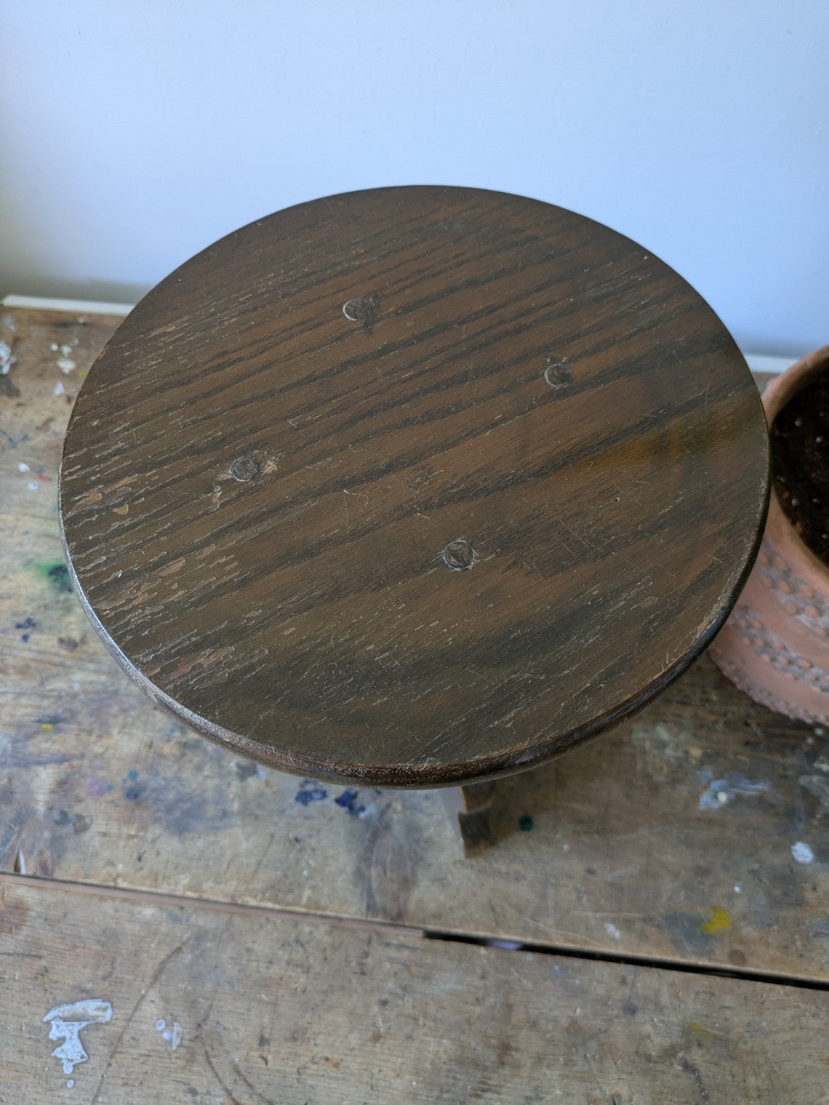 Oak Occasional Side Table Pegged Scalloped Edges Legs Cross Stool Brown VTG Wood