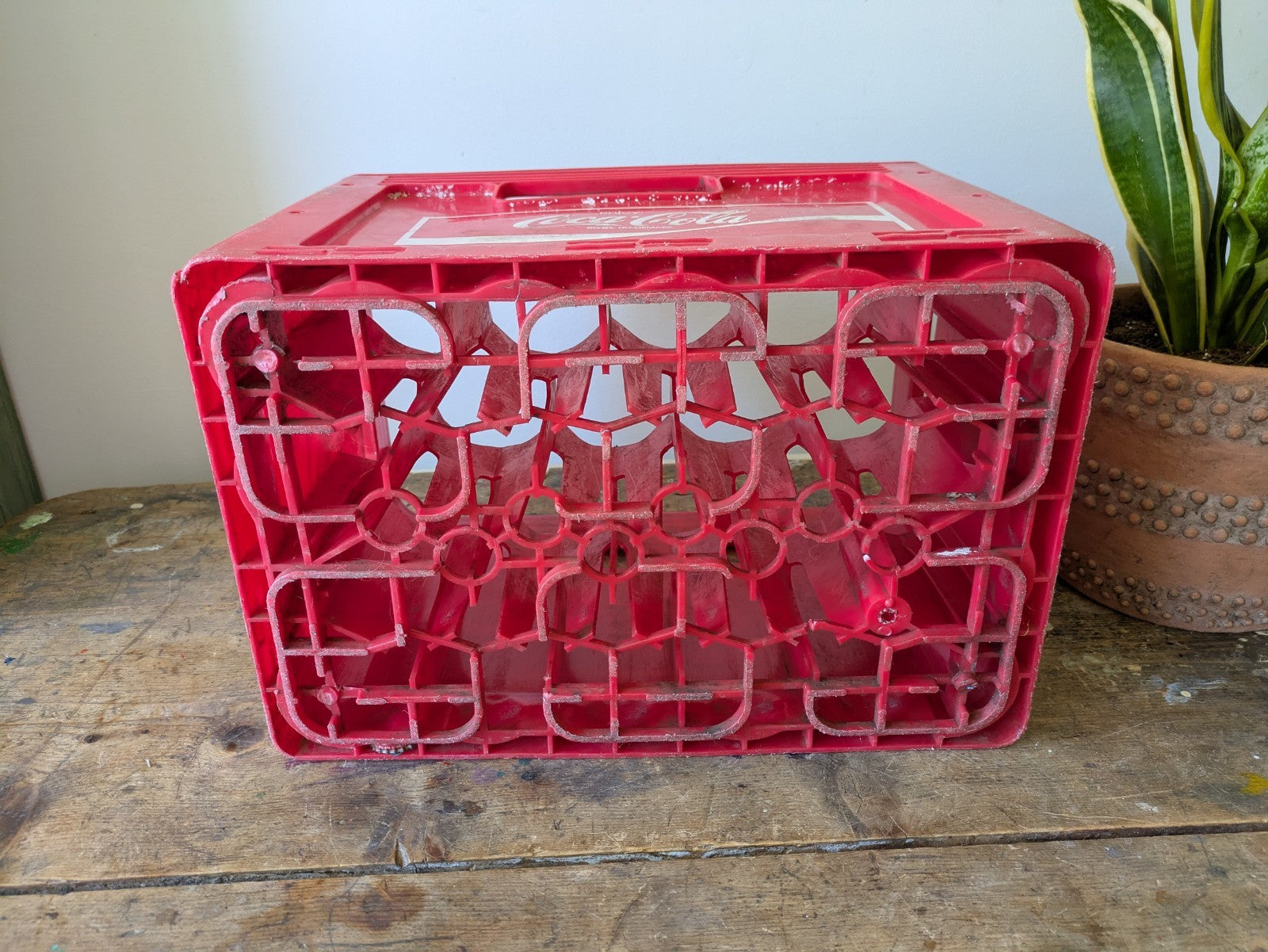 VINTAGE RED COCA - COLA CRATE FOR 20 BOTTLE CRATE DRINKS CARRIER ADVERTISING BOX
