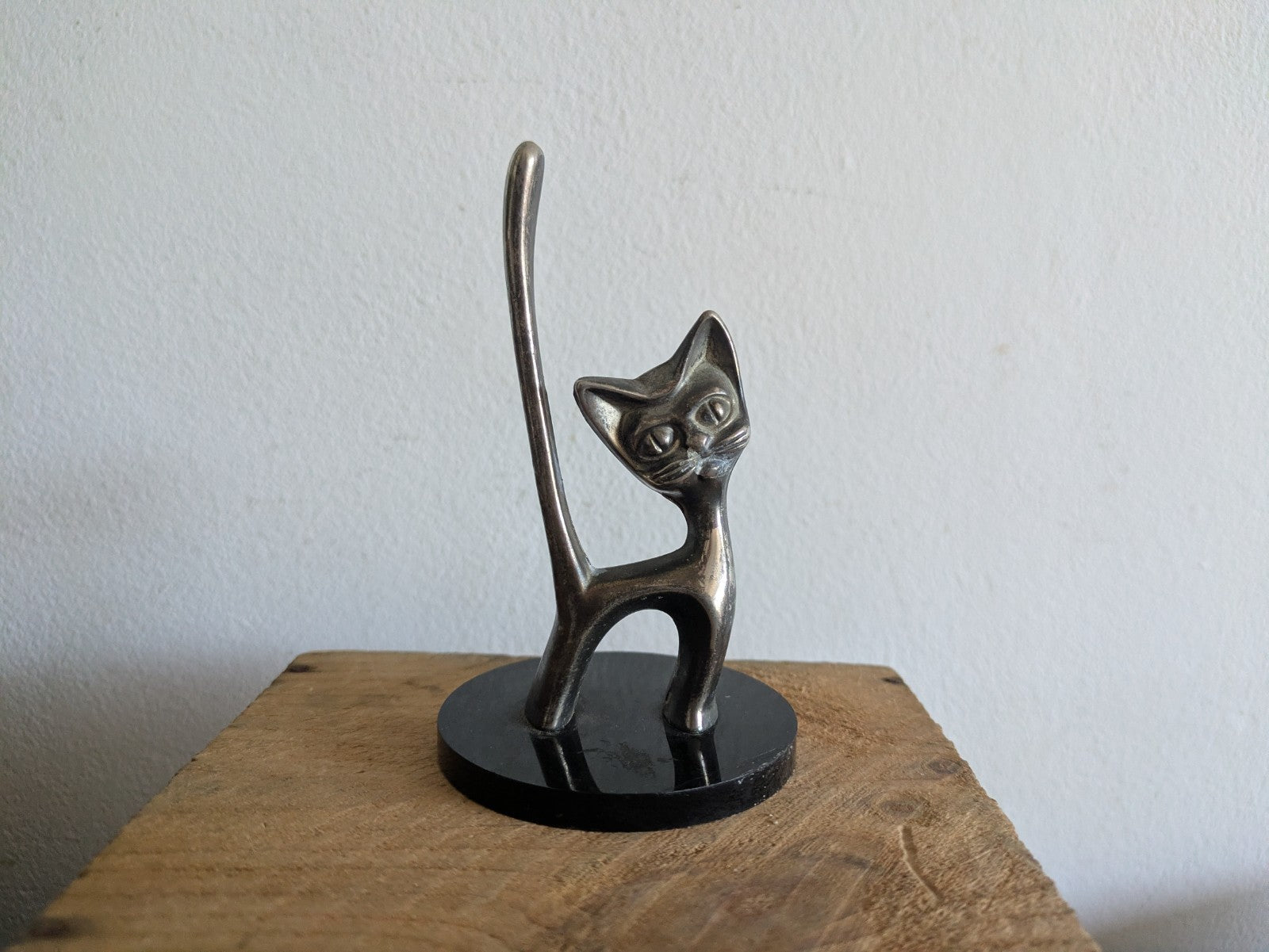 Vintage Silver Metal Coloured Seba Cat Ring Holder with Bakelite Base 1960s Old