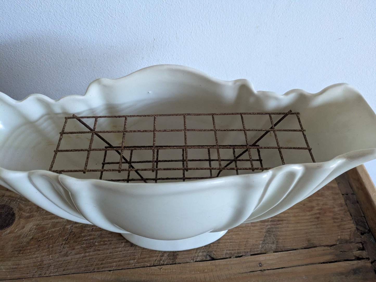 Vintage Large White GOVANCROFT Glasgow STONEWARE MANTLE VASE Art Deco Pottery 