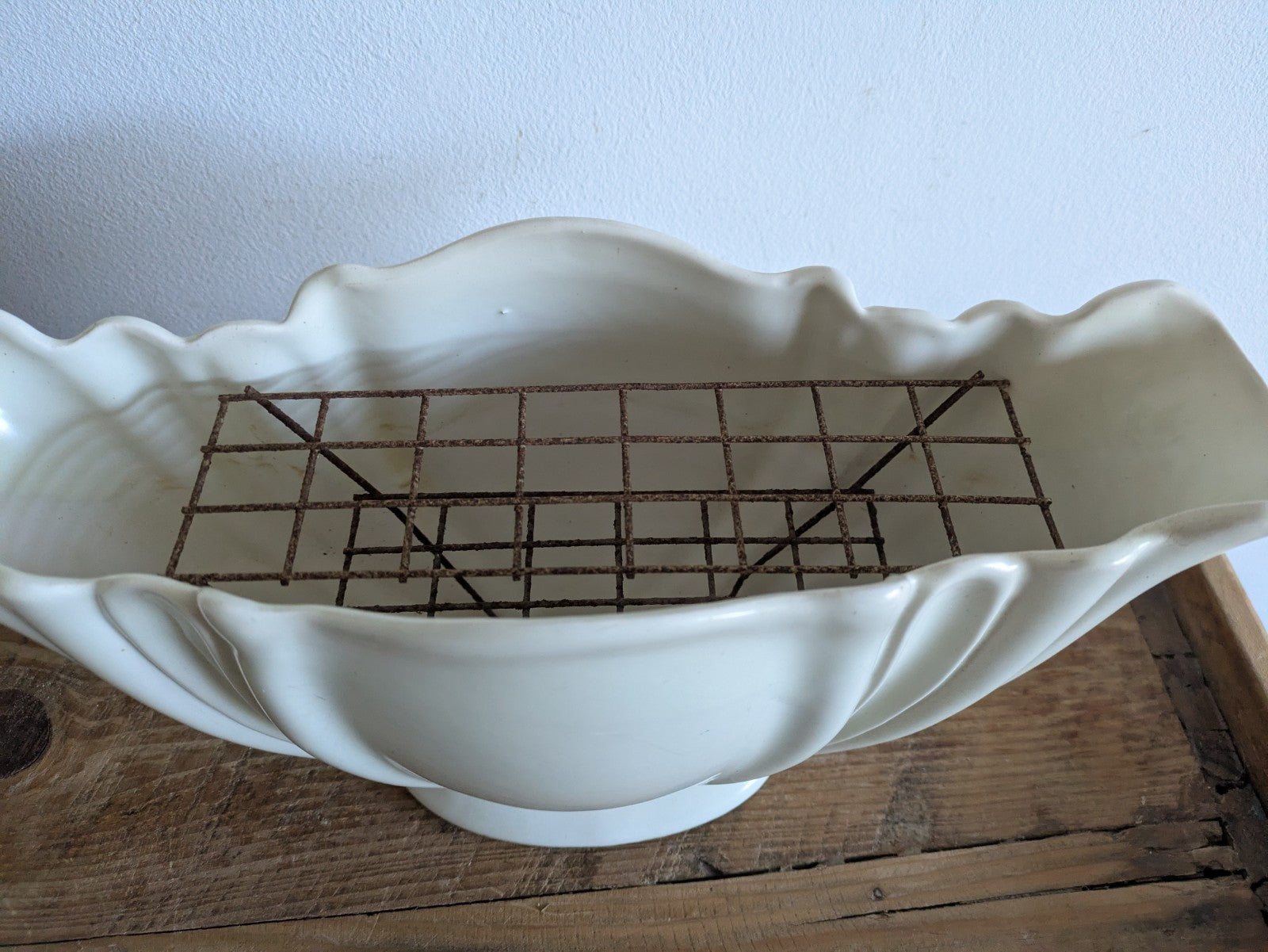 Vintage Large White GOVANCROFT Glasgow STONEWARE MANTLE VASE Art Deco Pottery 