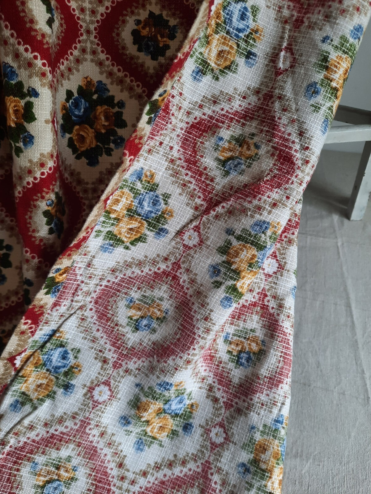 Vntg Barkcloth 50s Fabric Thick 223cmLX 113cmW Retro Rose Floral Red Prop Old 