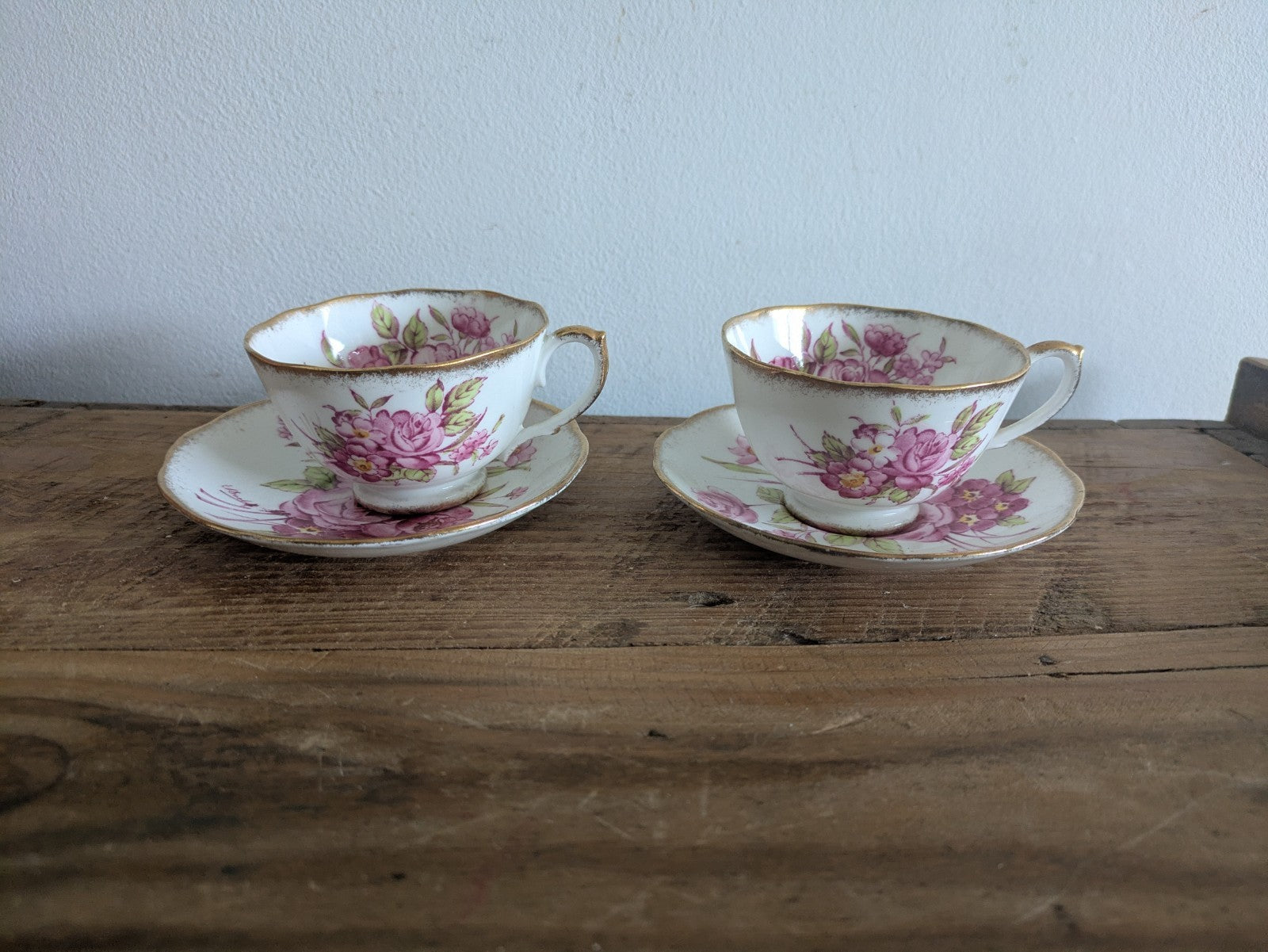 2x ROSLYN FINE BONE CHINA CUP & SAUCER #8567 SUNNINGDALE ENGLAND SIGNATURE VNTG