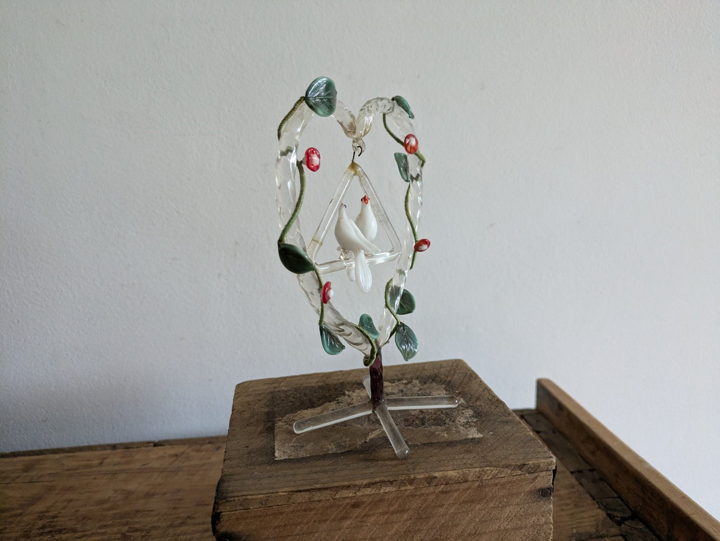 VTG Ornate Hand Blown Glass Wedding Cake Topper Heart Humming Birds Doves Leaves