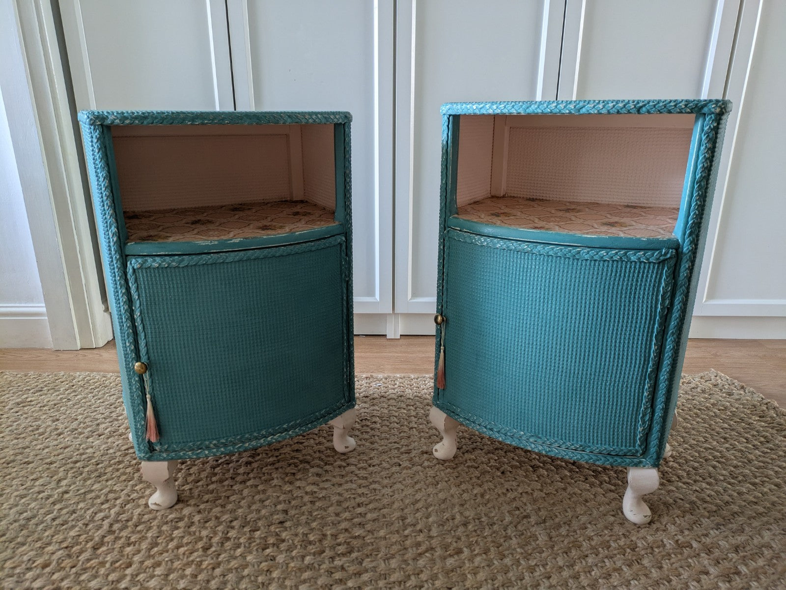 2x Vintage Lloyd Loom Bedside Table Bedside Drawers Cabinets Pair Painted French