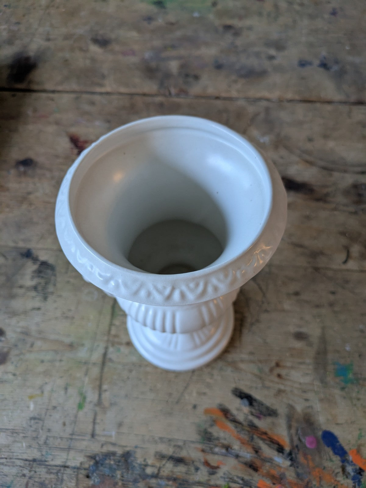 Vintage Dartmouth Potteries White Classical Ribbed Handled Rose Bowl Urn Vase