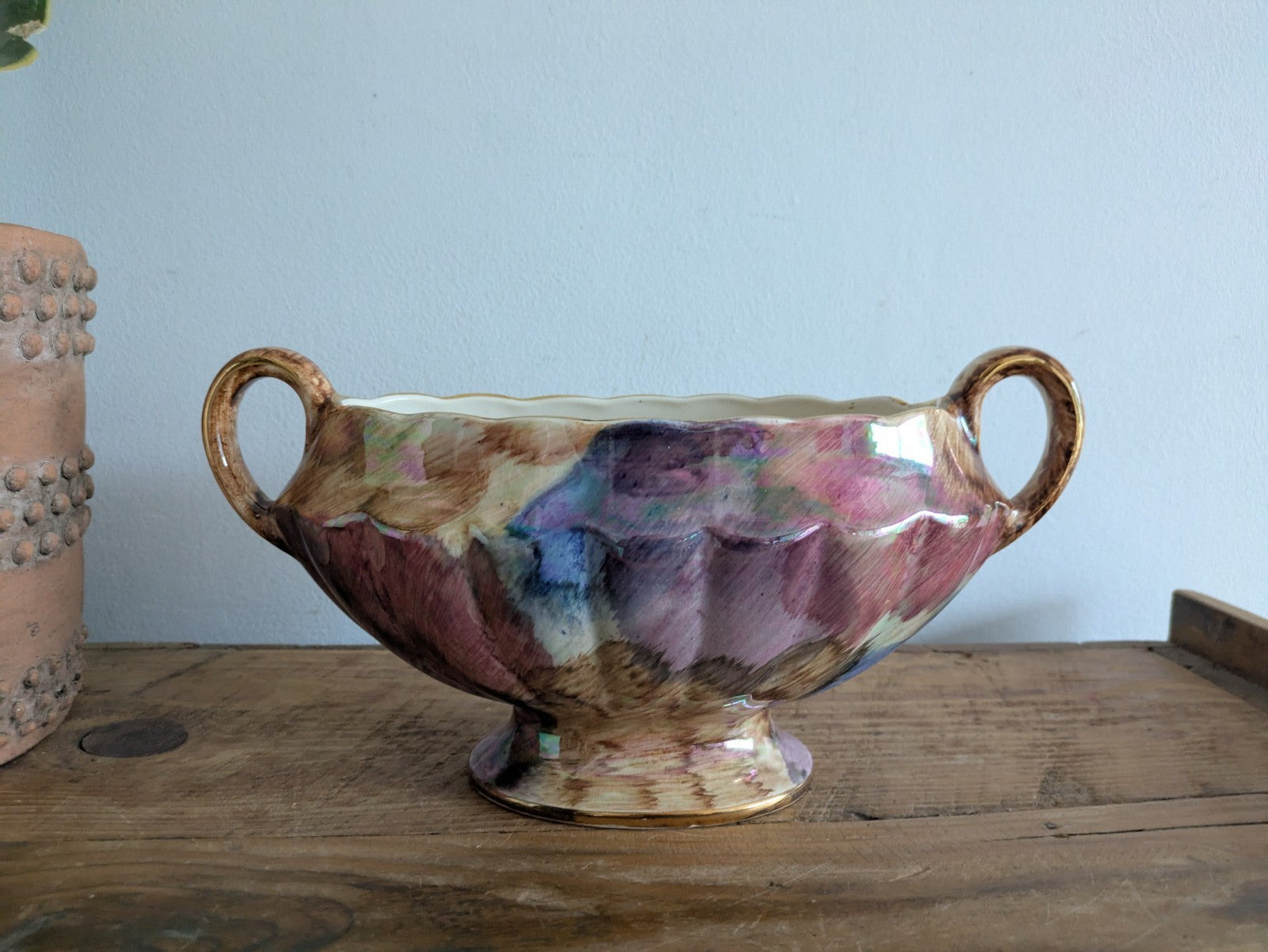 Large Lustre Ceramic Vase Old Court Ware Mantle Handled Brush Stroke Pattern Vtg